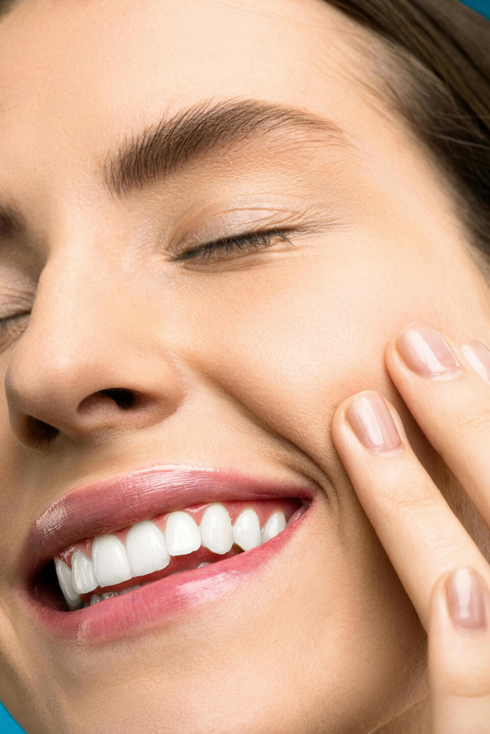 Brightens Skin Tone